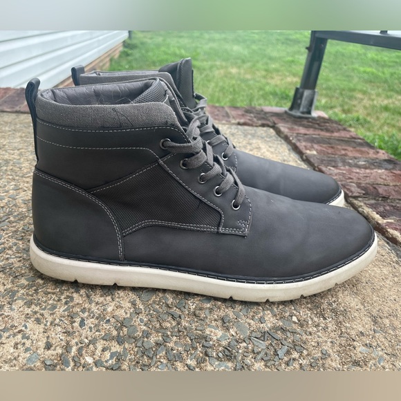 Madden Minton Men's Chukka Gray Lace Up Boot Size 9M - Picture 3 of 11